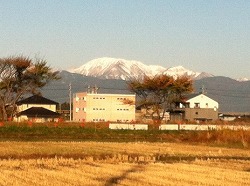 伊吹山に雪がつもりました